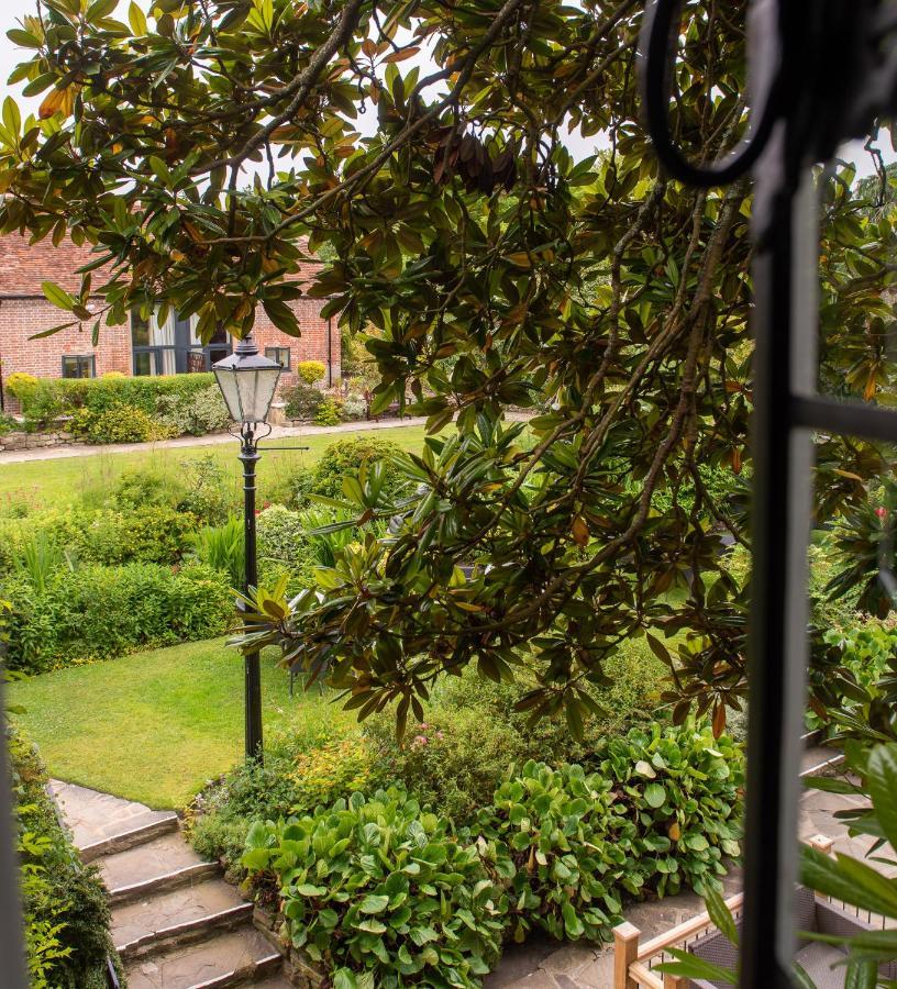 The Montagu Arms Hotel Beaulieu Phòng bức ảnh