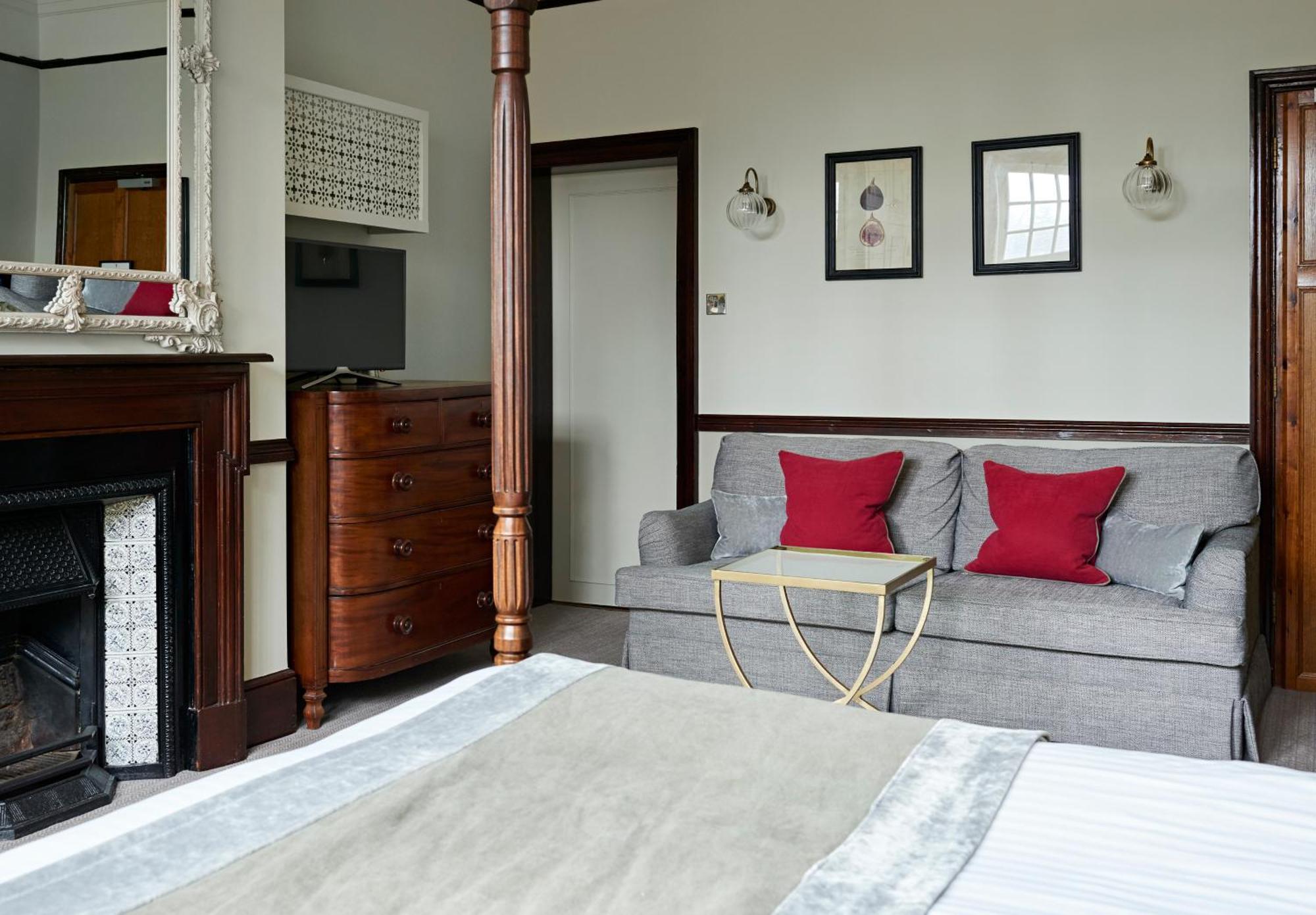 The Montagu Arms Hotel Beaulieu Phòng bức ảnh