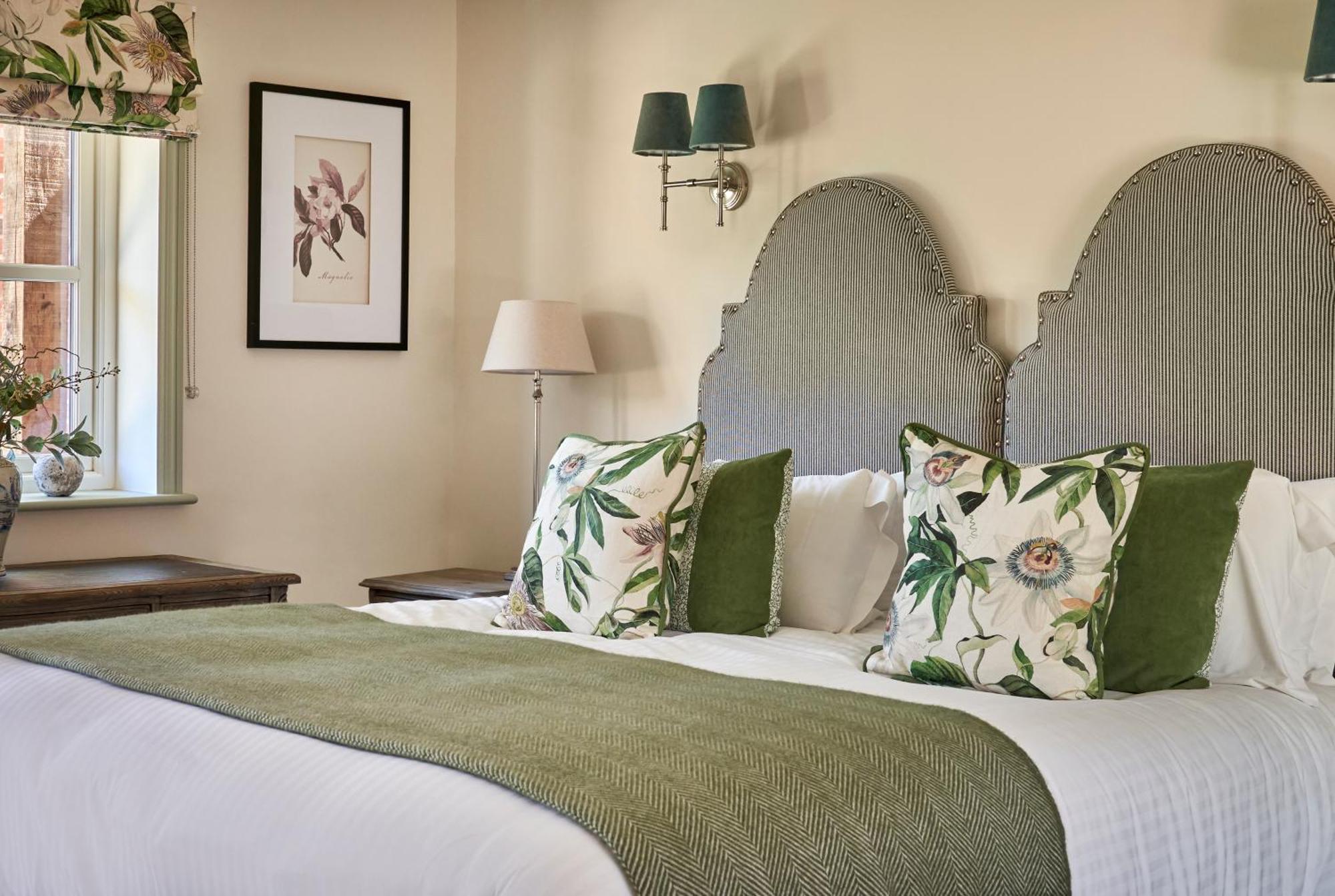 The Montagu Arms Hotel Beaulieu Phòng bức ảnh